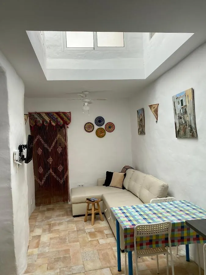 Cheerful One Bedroom Townhouse With Patio Archez